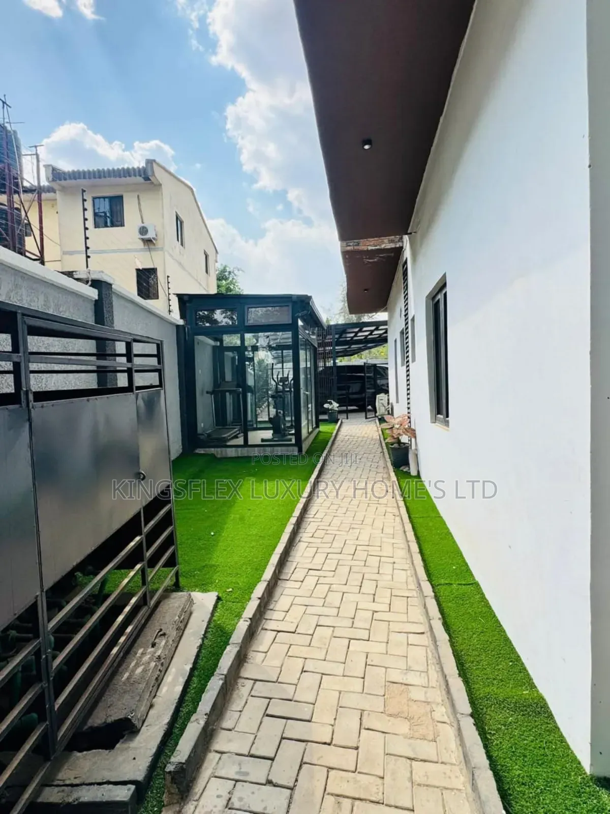 Furnished 3bdrm Block of Flats in Estate, Maitama for sale in Maitama