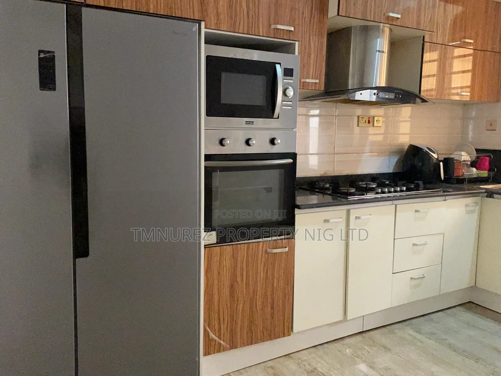 Studio Apartment in Orchild Road, Chevron for rent in Chevron