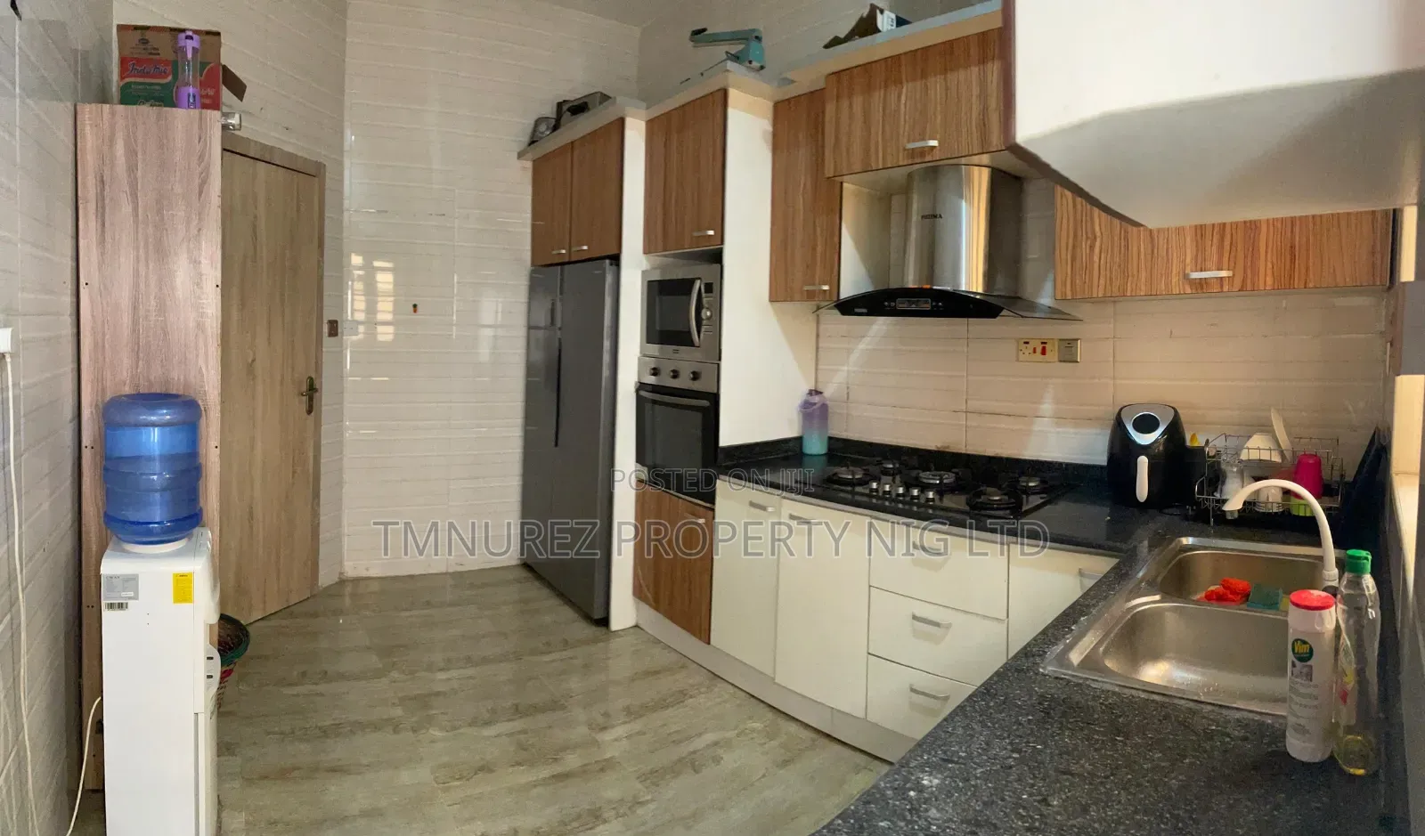 Studio Apartment in Orchild Road, Chevron for rent in Chevron