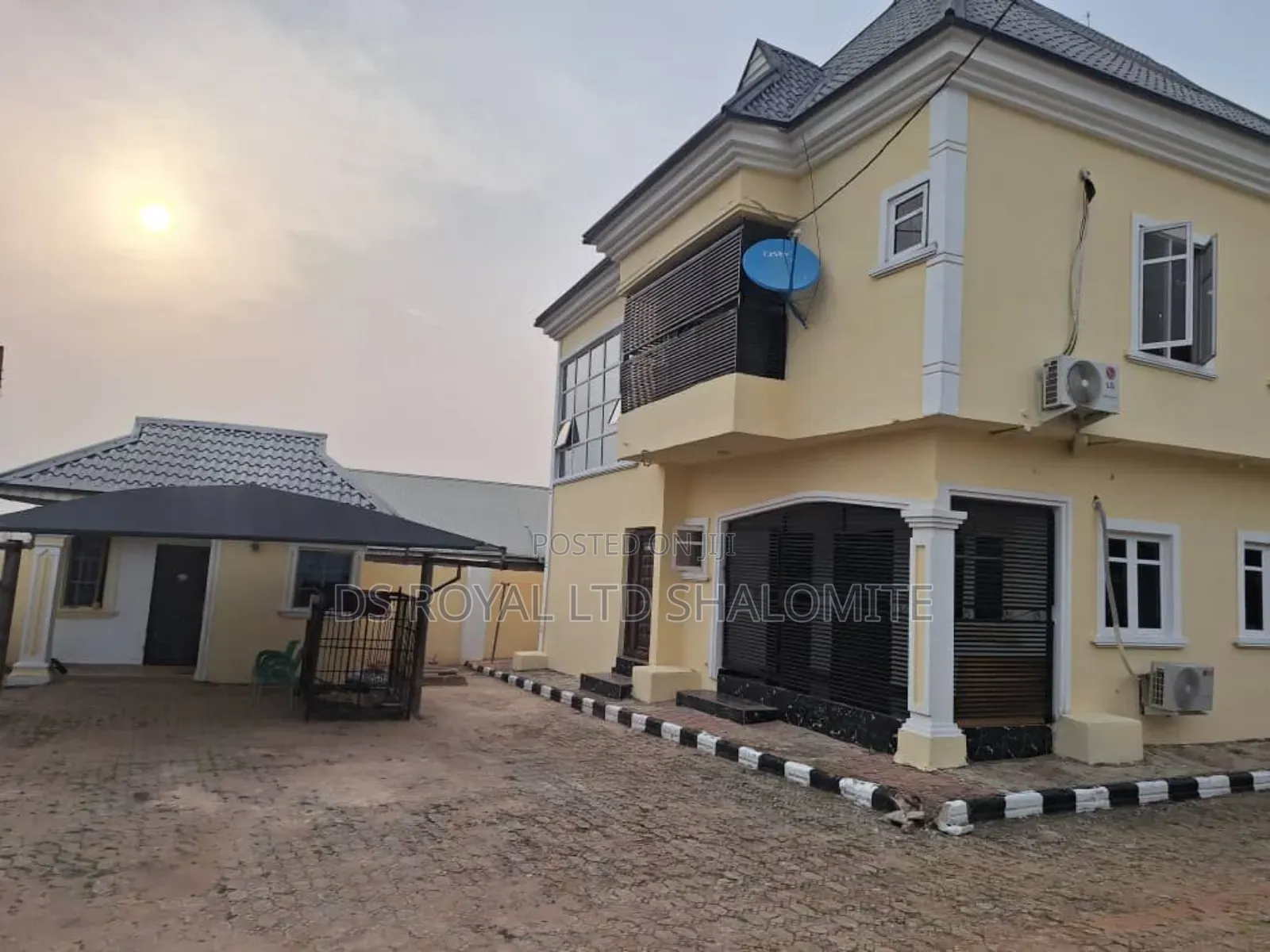 3bdrm Block of Flats in Benin City for sale in Benin City
