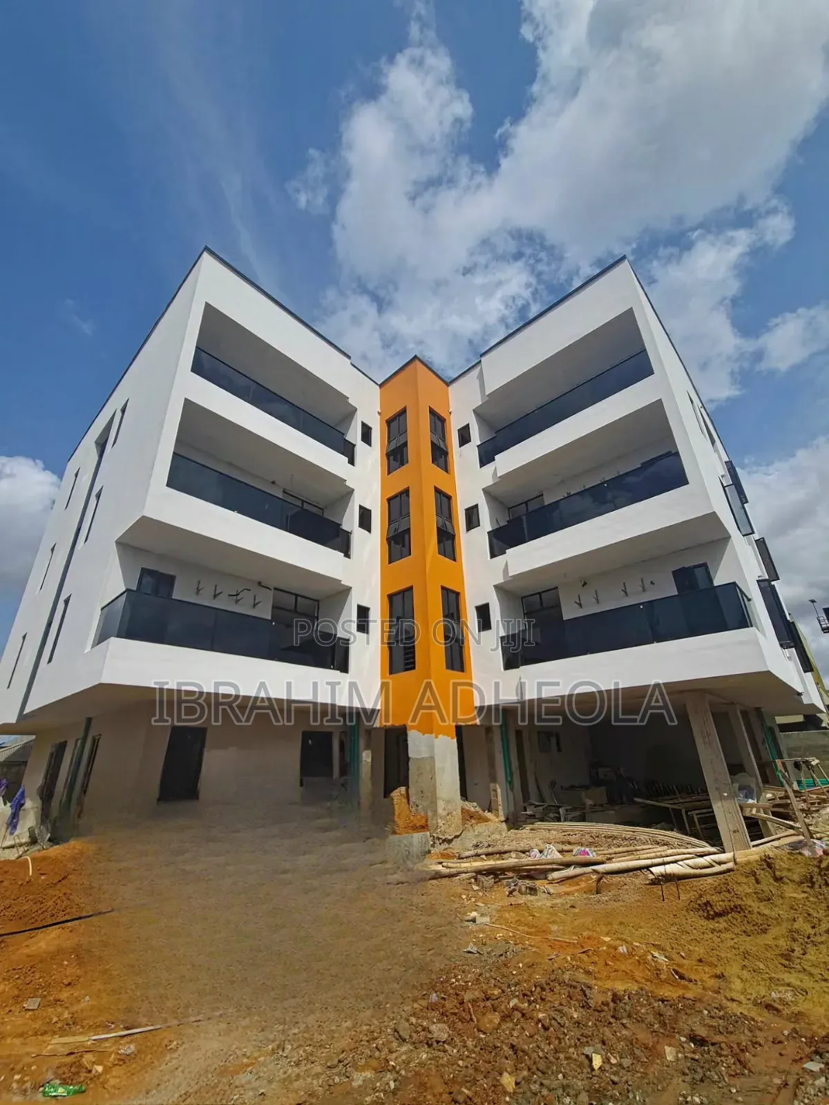3bdrm Apartment in Ikeja Gra for sale in Ikeja GRA