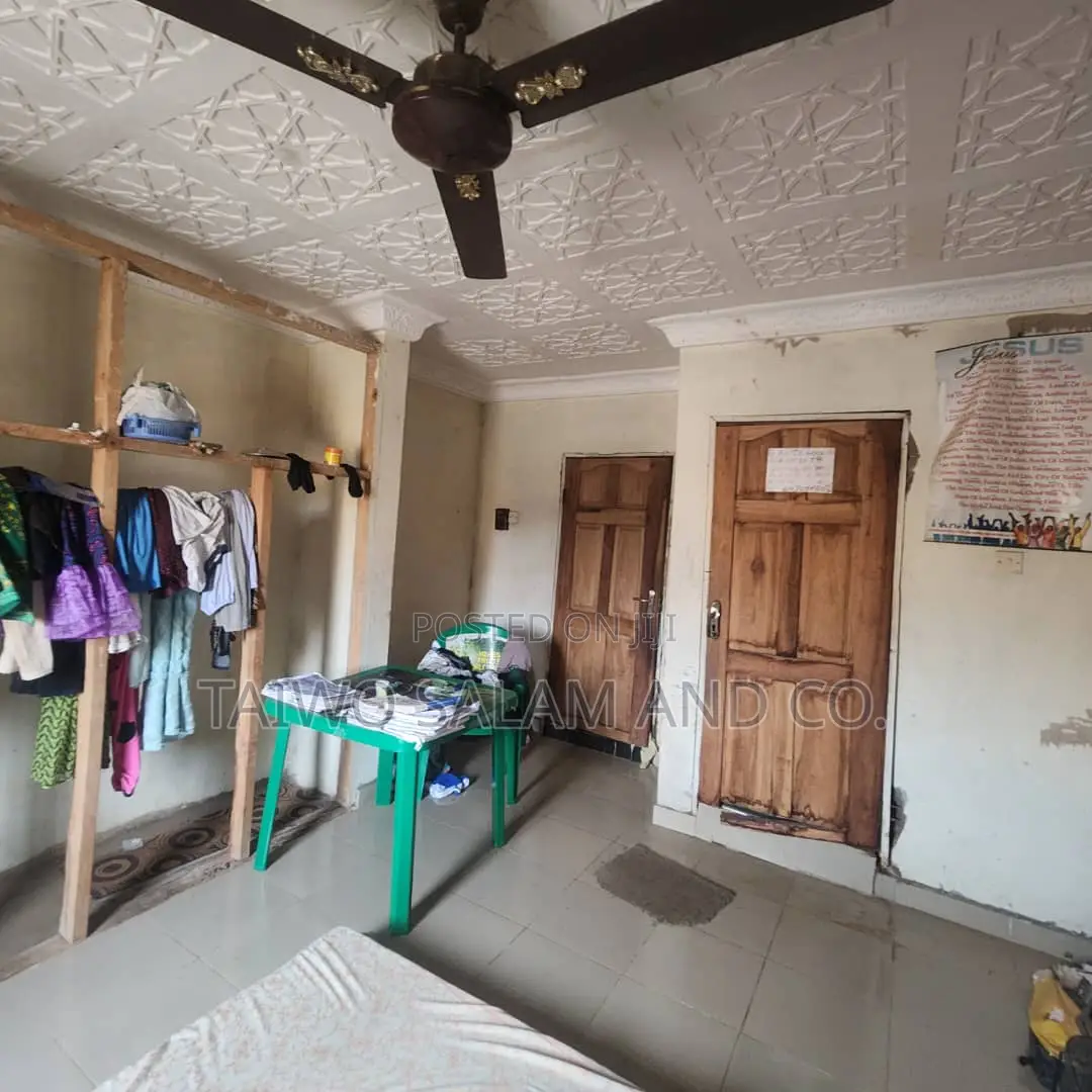 4bdrm Bungalow in Akobo for sale in Akobo