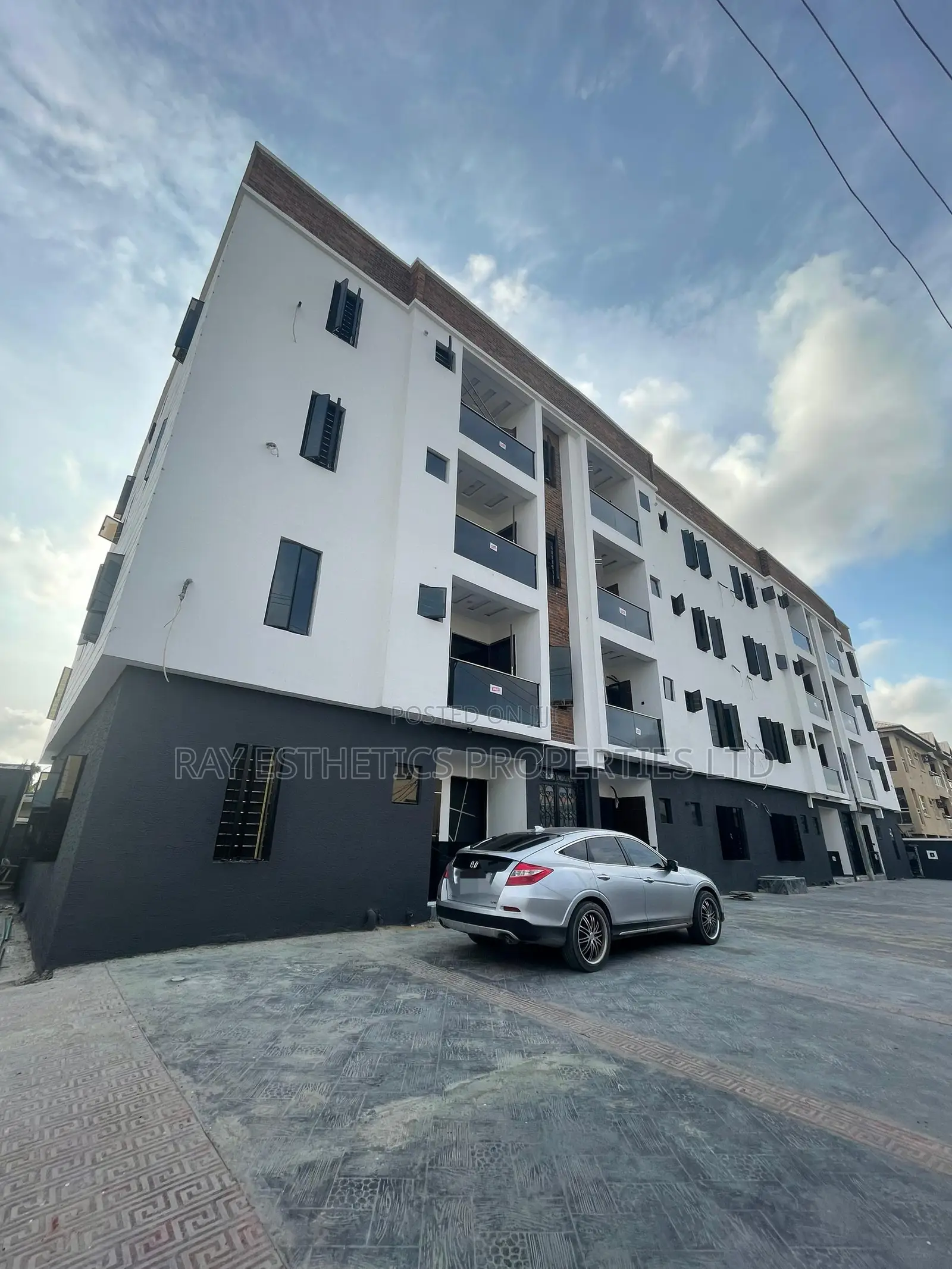 2bdrm Block of Flats in Spg Road, Igbo-efon for sale in Igbo-efon