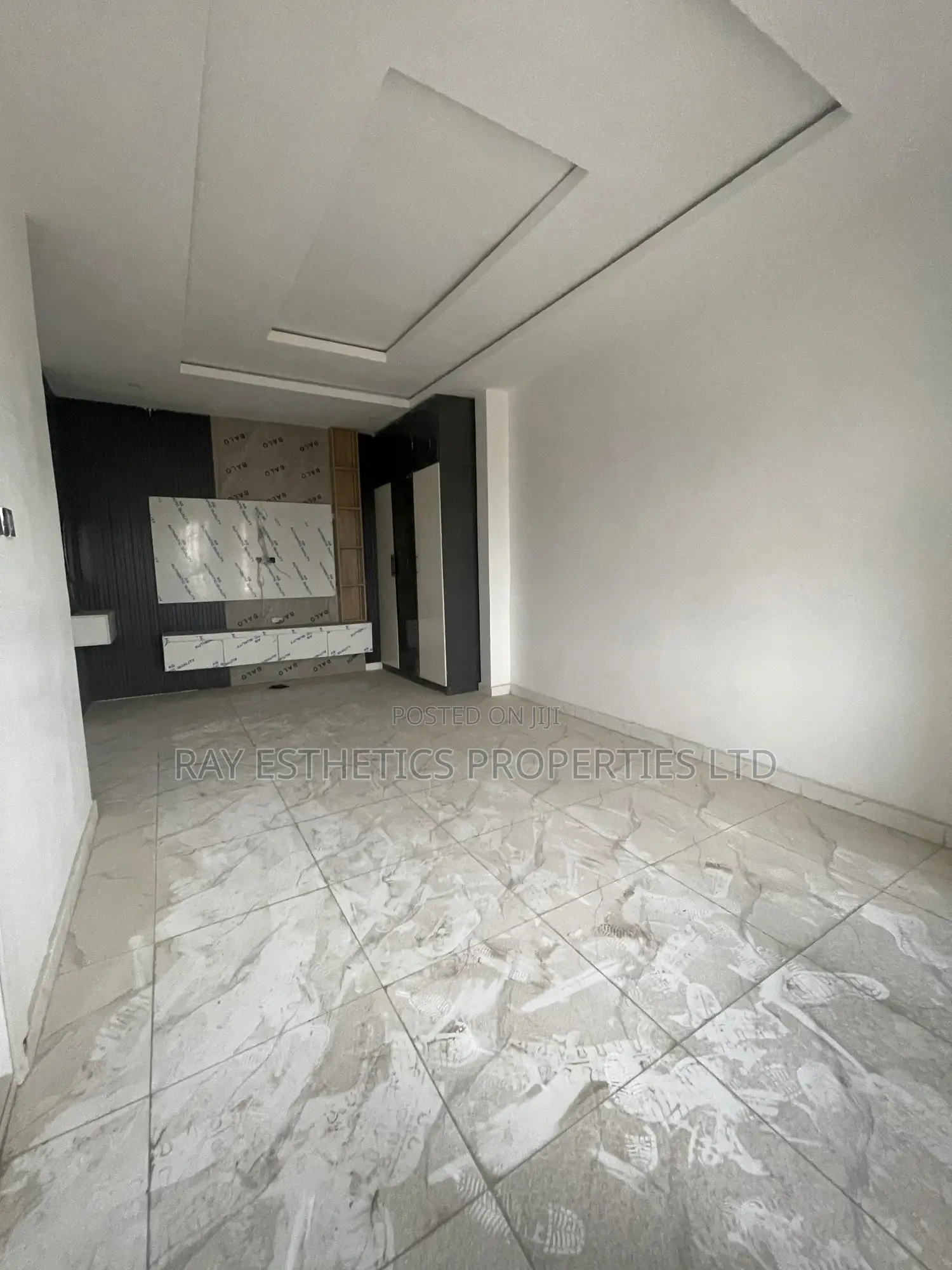 2bdrm Block of Flats in Spg Road, Igbo-efon for sale in Igbo-efon