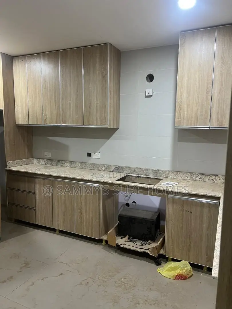 4bdrm Duplex in Katempe Extension for sale in Katampe Extension