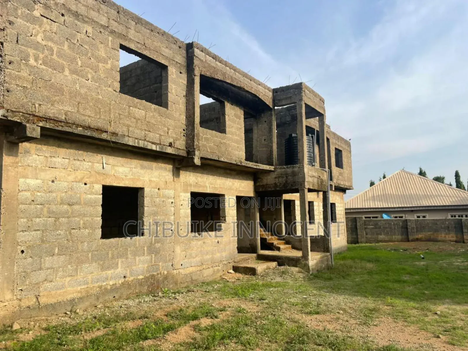 4 Units Of 2bedroom Block Of Flat Carcass Fenced And Gated in Apo District