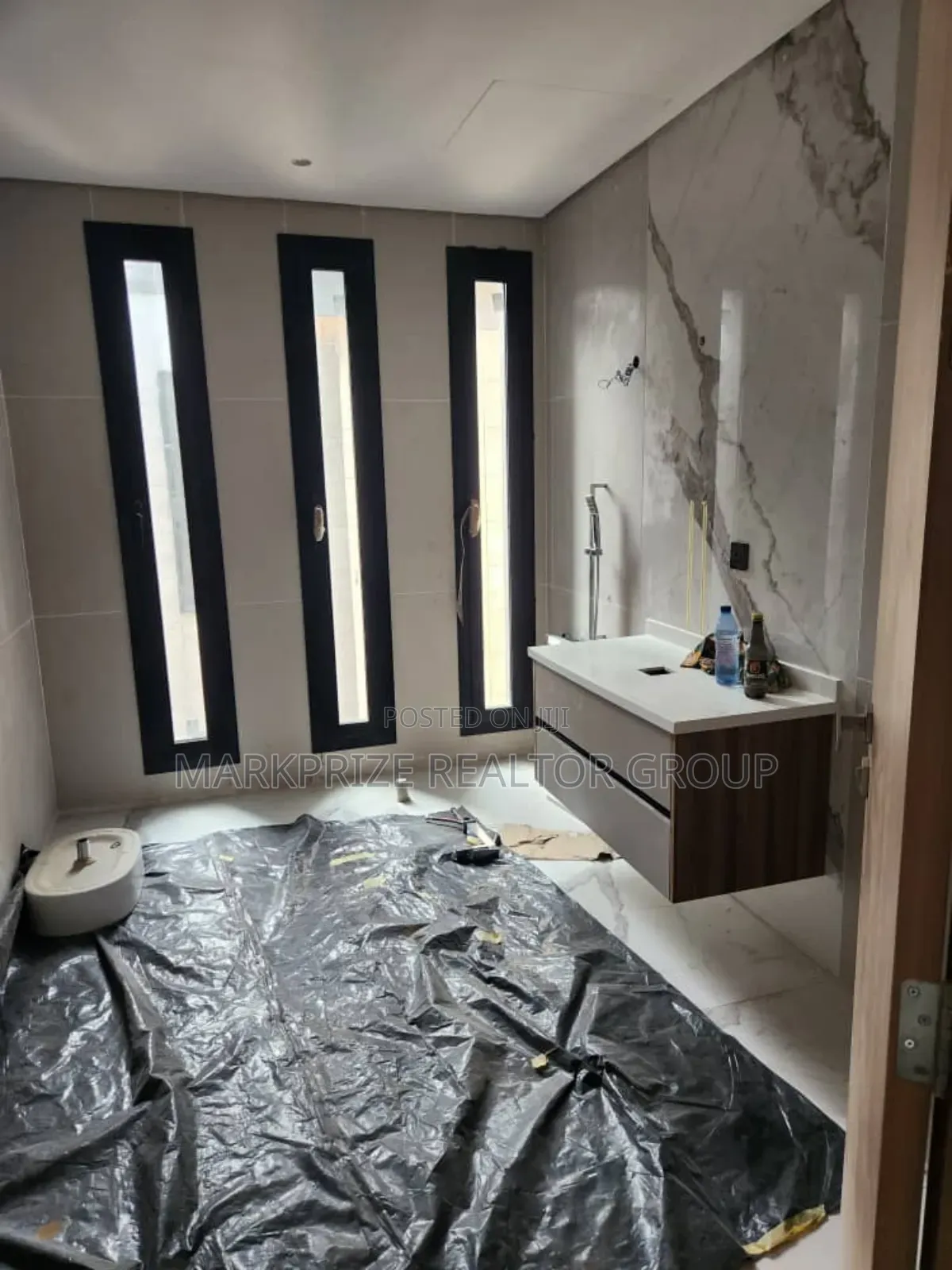 Furnished 5bdrm Duplex in Banana Island Estate for sale in Banana Island