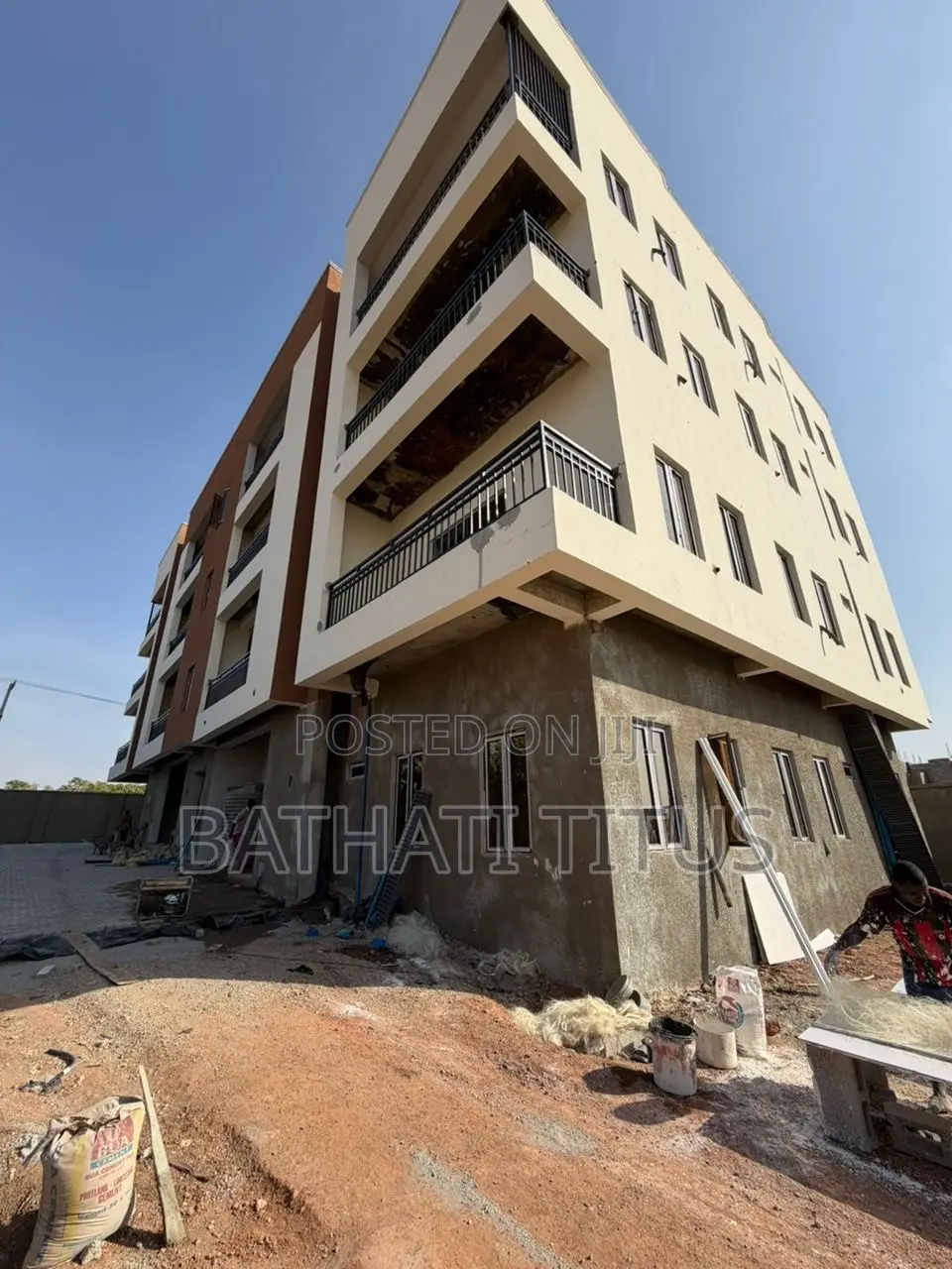3bdrm Block of Flats in Kaura for sale in Kaura