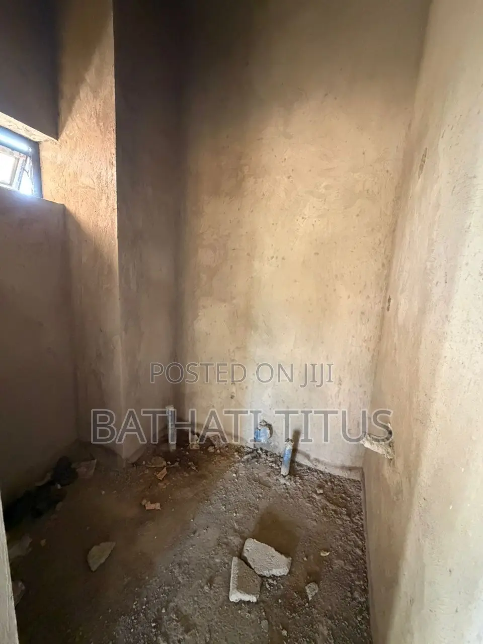 3bdrm Block of Flats in Kaura for sale in Kaura