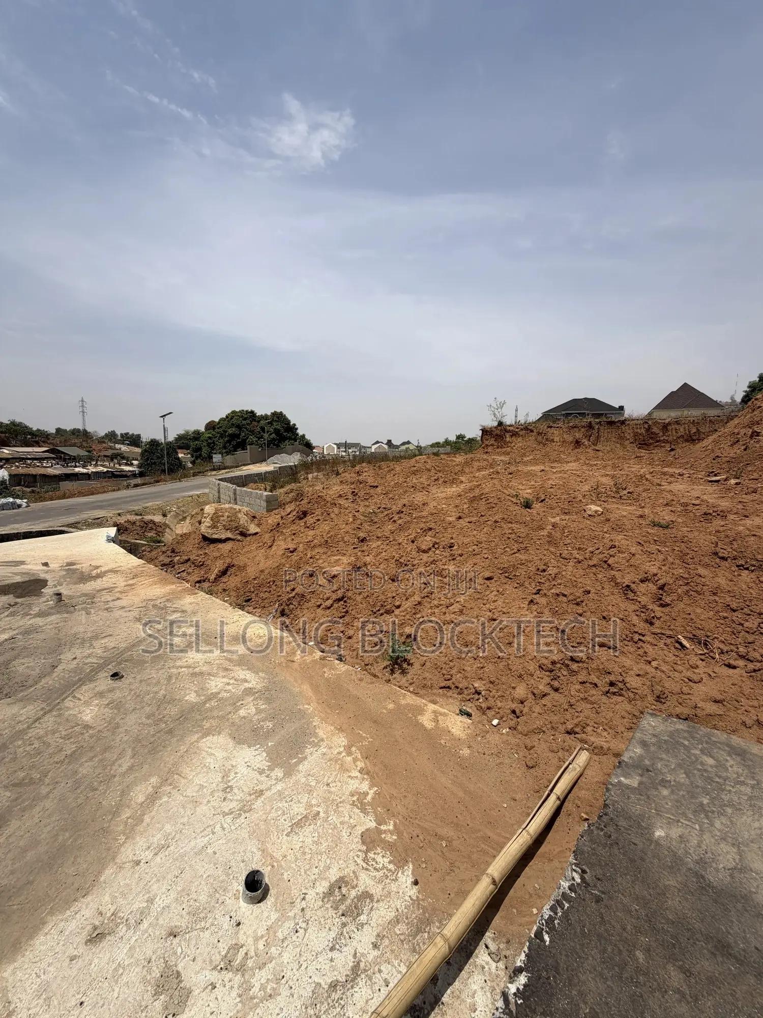 Land of Size 1000 SQM in Guzape District