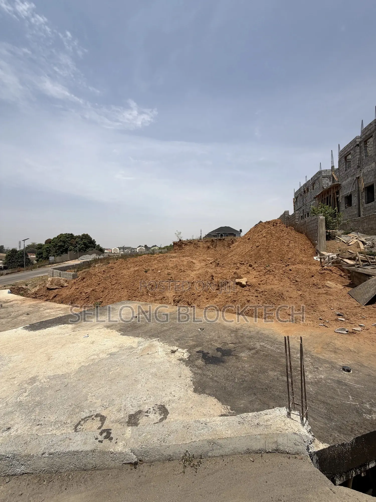 Land of Size 1000 SQM in Guzape District