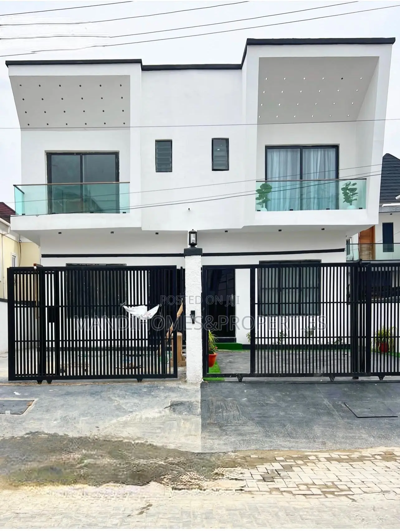 4bdrm Duplex in Lekki for sale in Lekki