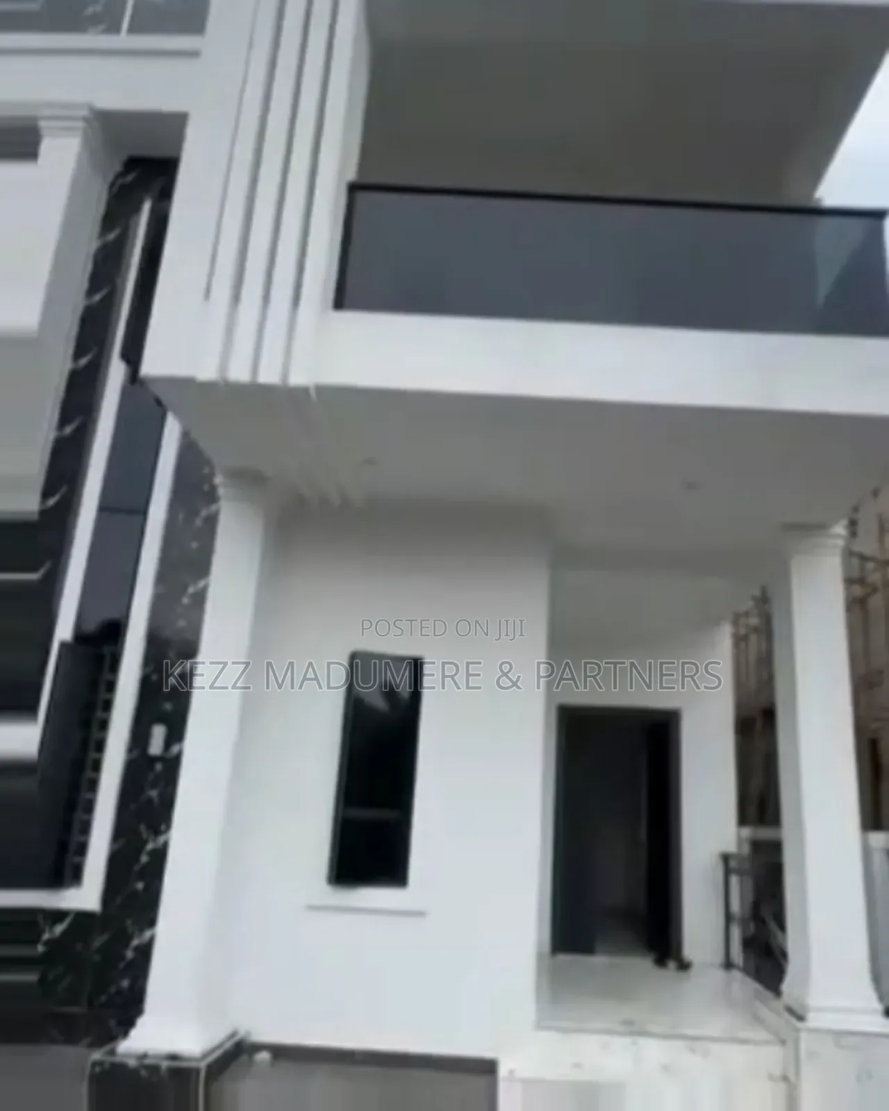 4bdrm Duplex in Eneka Eliozu Link for sale in Eneka