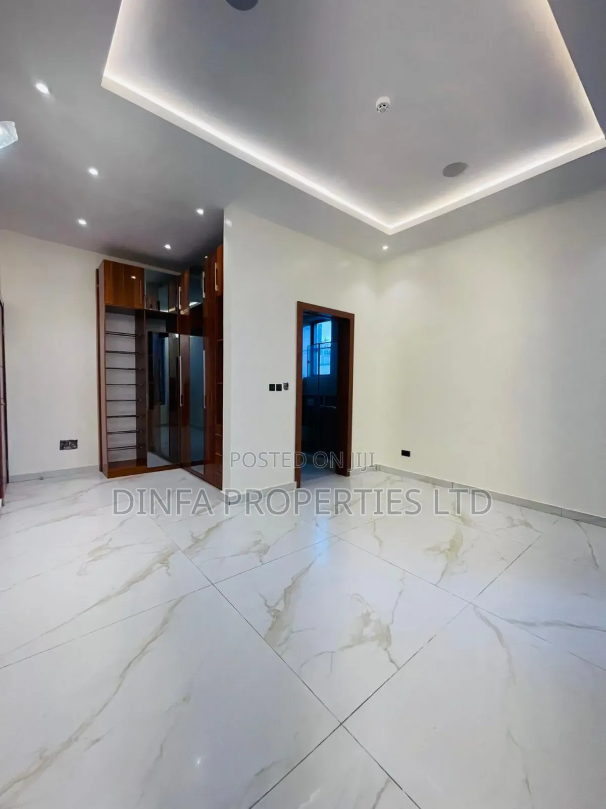 5bdrm Duplex in Ikoyi for sale in Ikoyi S.W