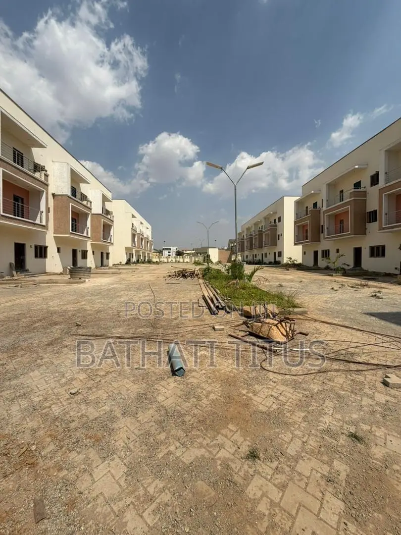 4bdrm Duplex in Katampe (Main) for sale in Katampe (Main)