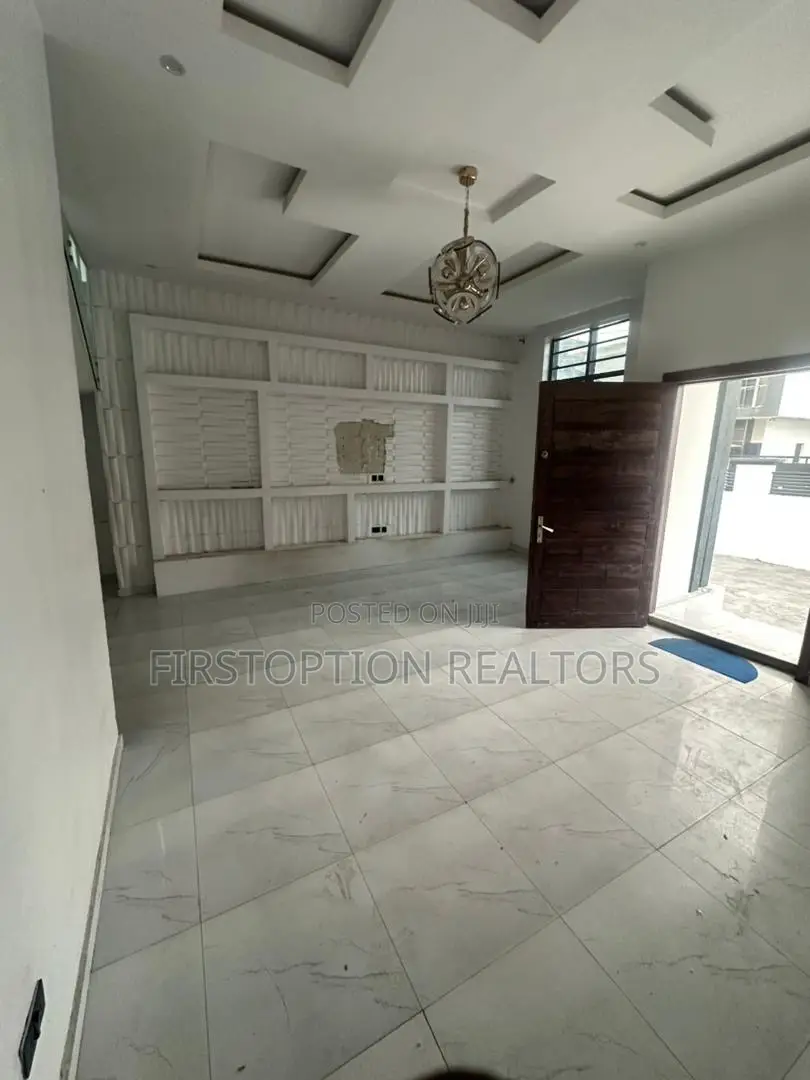 4bdrm Duplex in Off Lekki-Epe Expressway for rent in Off Lekki-Epe Expressway