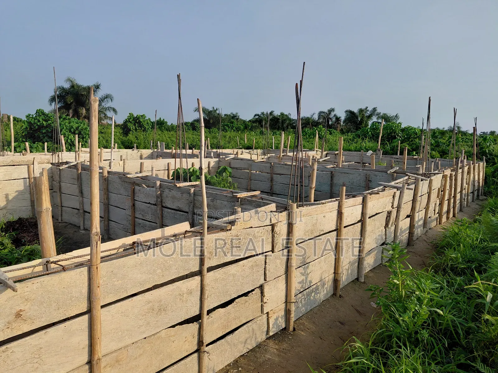 10 Acers of Water Front Land 4 Sale Ikorodu Maidijuin in Ita Oluwo
