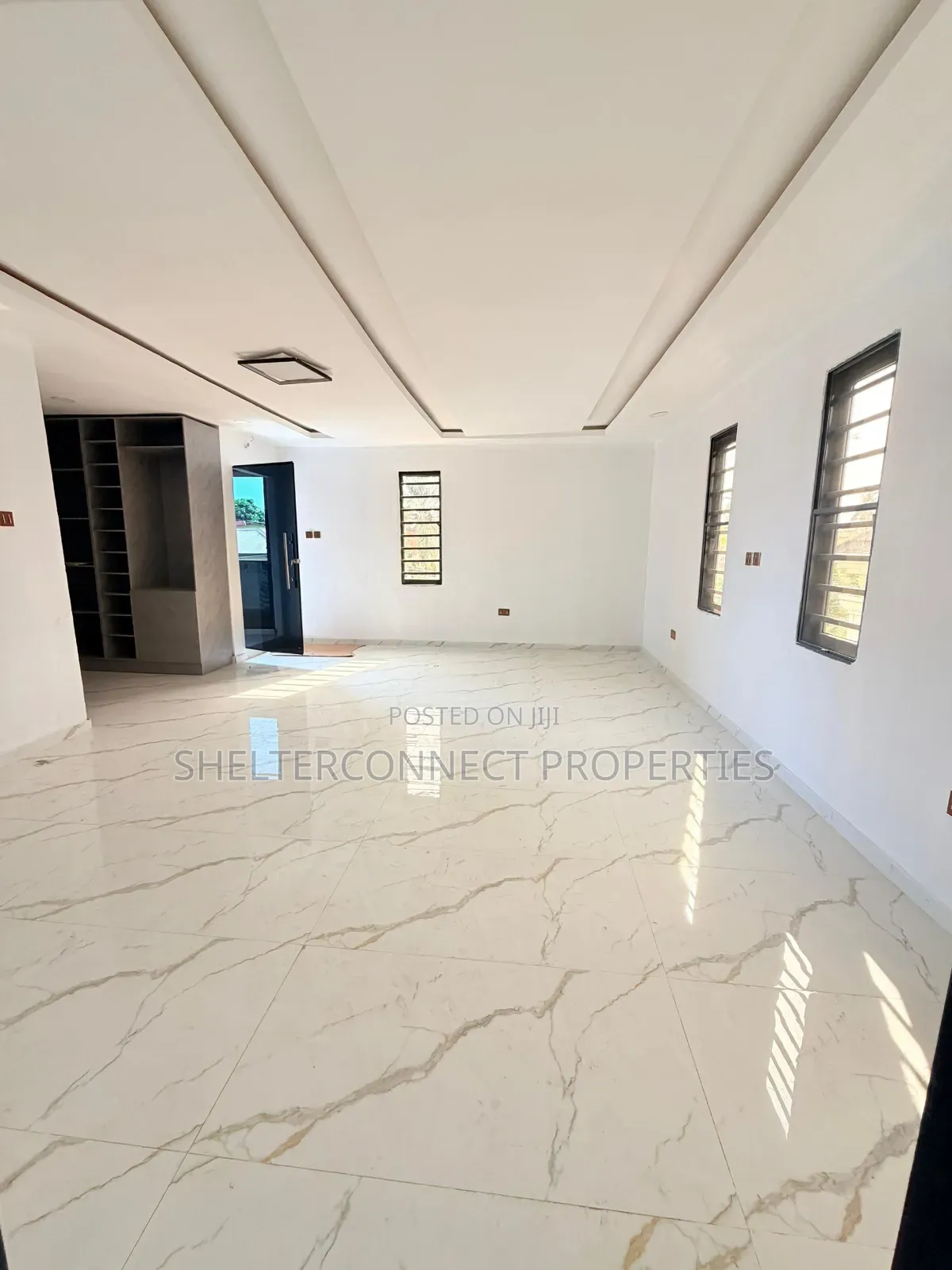 5bdrm Duplex in Anthony Village for sale in Anthony Village