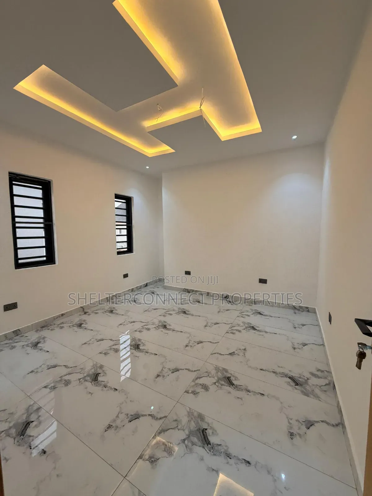 4bdrm Duplex in Oko-Oba for sale in Oko-Oba