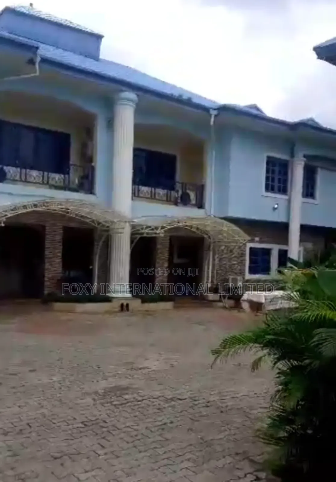 Furnished 10bdrm Duplex in No, Maitama for sale in Maitama
