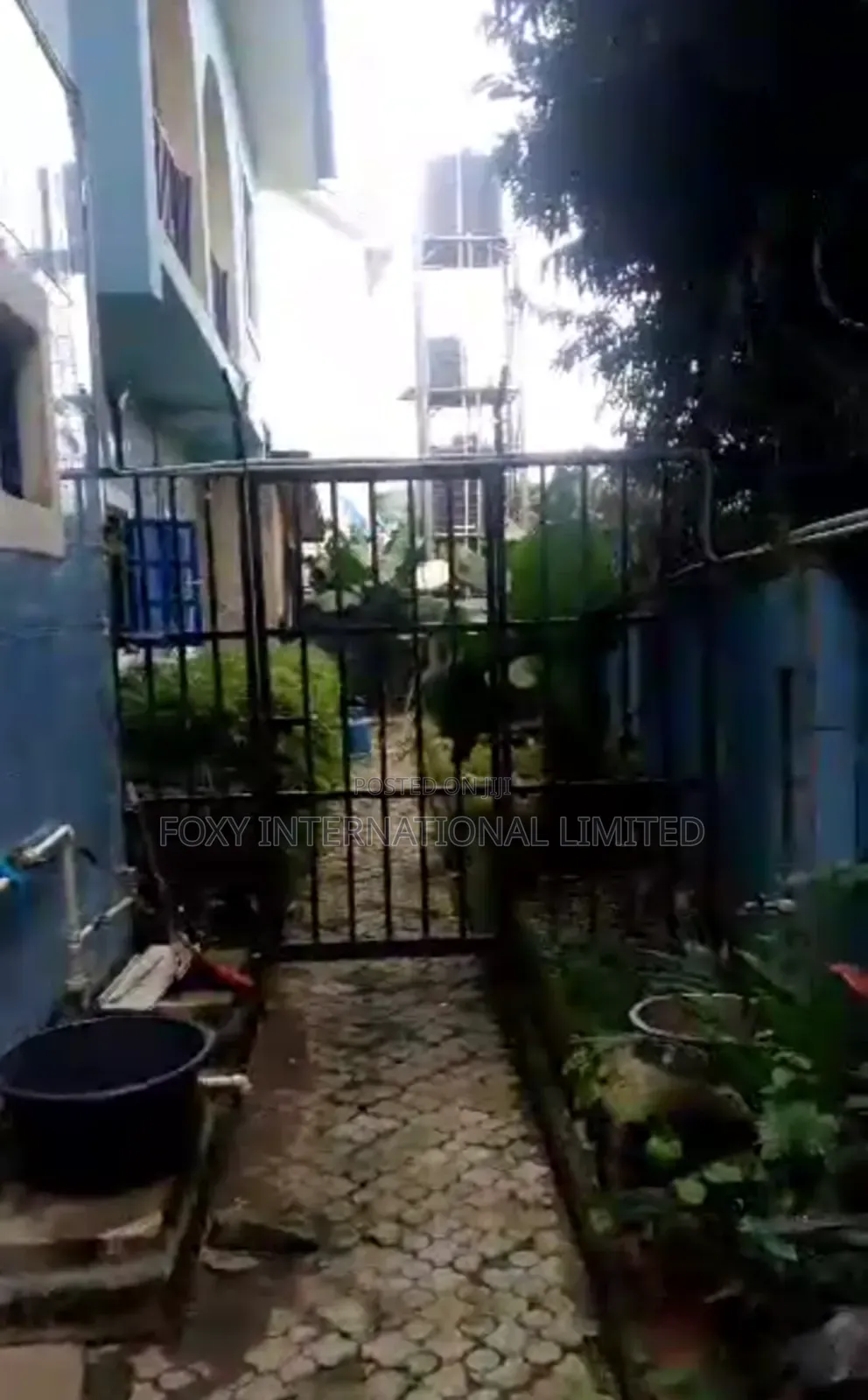 Furnished 10bdrm Duplex in No, Maitama for sale in Maitama