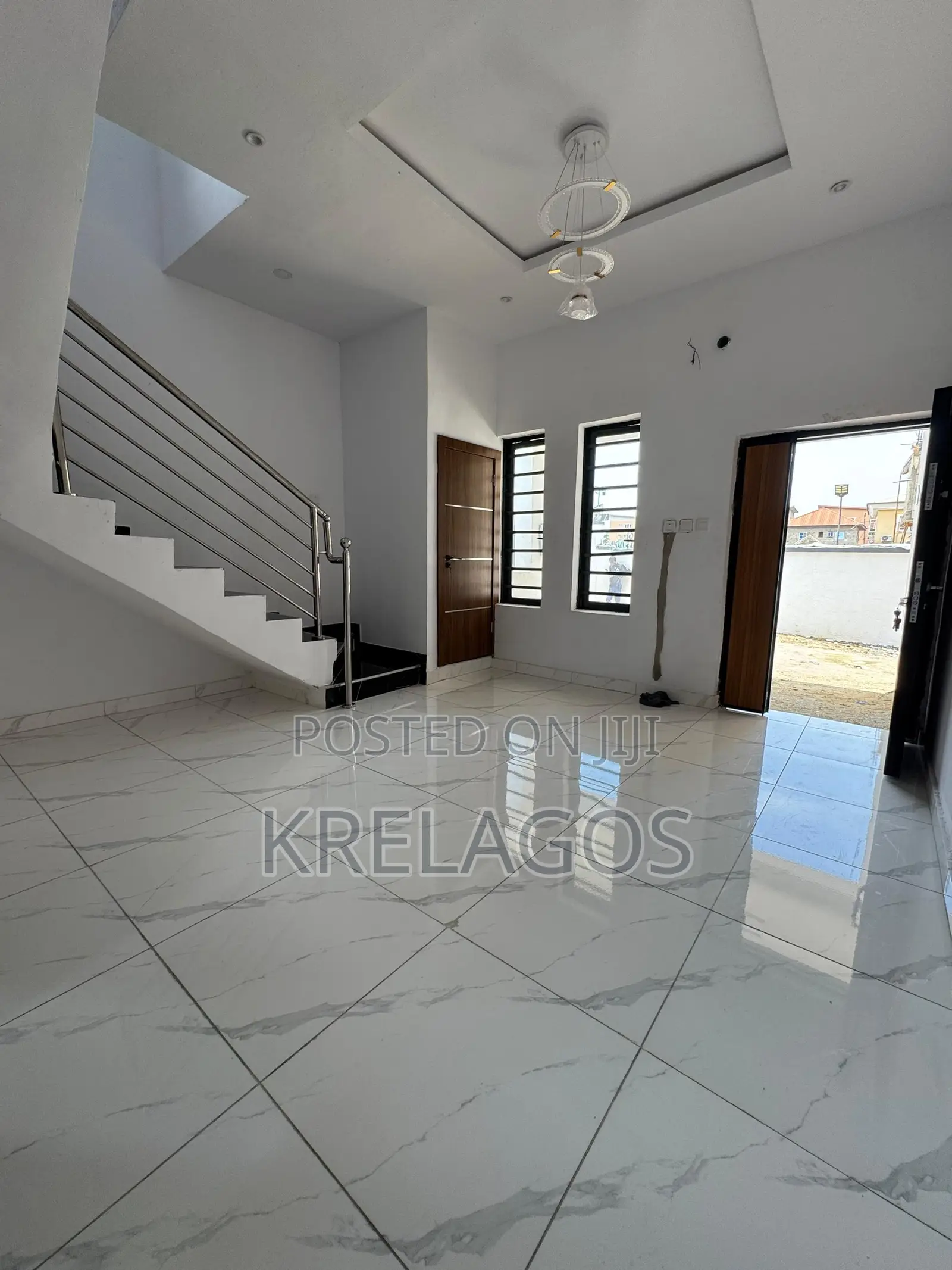 3bdrm Duplex in Ikota for sale in Ikota