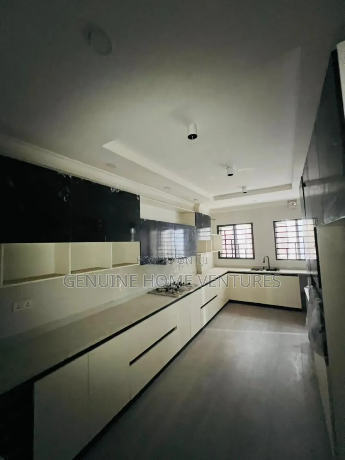 4bdrm Apartment in Lekki Phase One for sale in Lekki Phase 1
