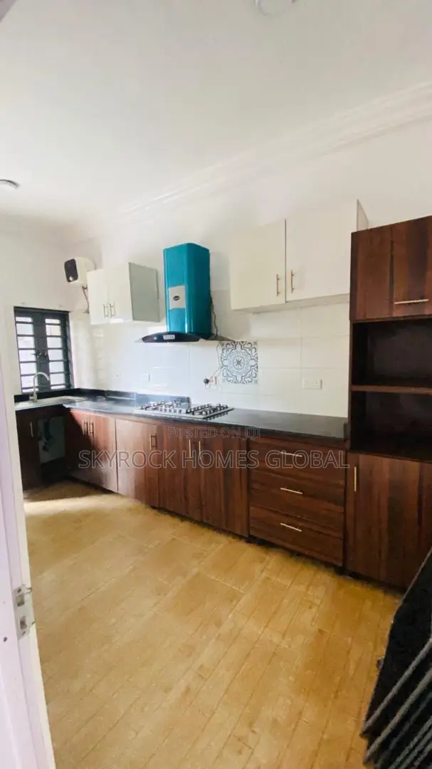 4bdrm Duplex in Sangotedo for rent in Sangotedo