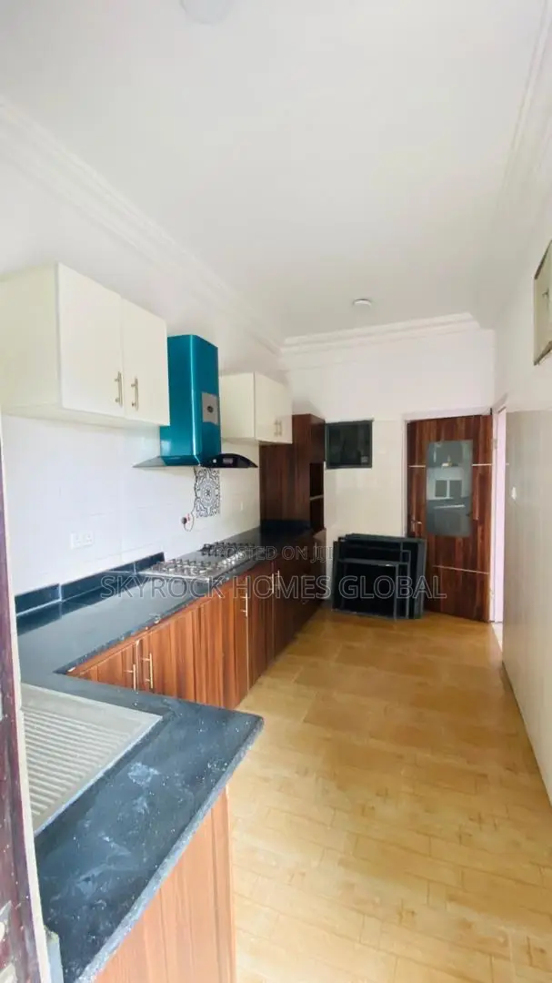 4bdrm Duplex in Sangotedo for rent in Sangotedo
