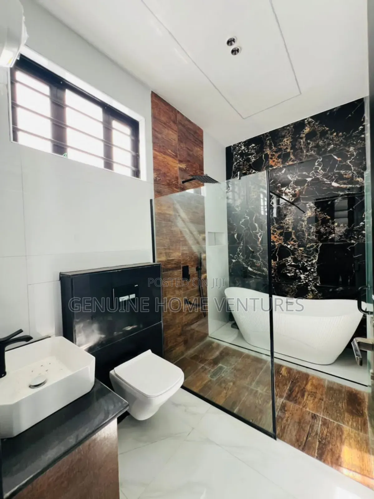 4bdrm Duplex in Orchid, Chevron for sale in Chevron