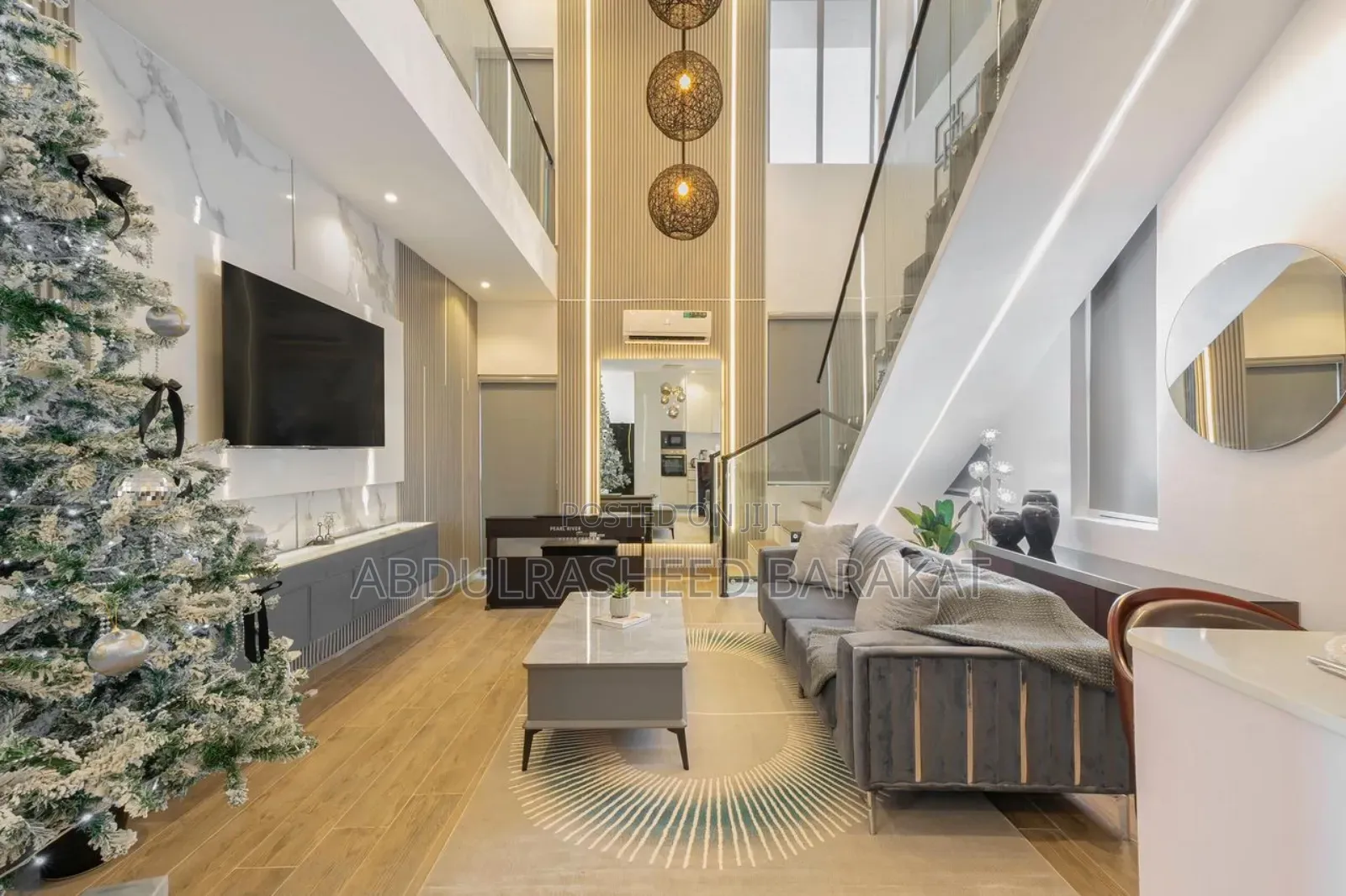 Luxury 1bedroom Loft With Balcony and Pool in Lekki Phase 1