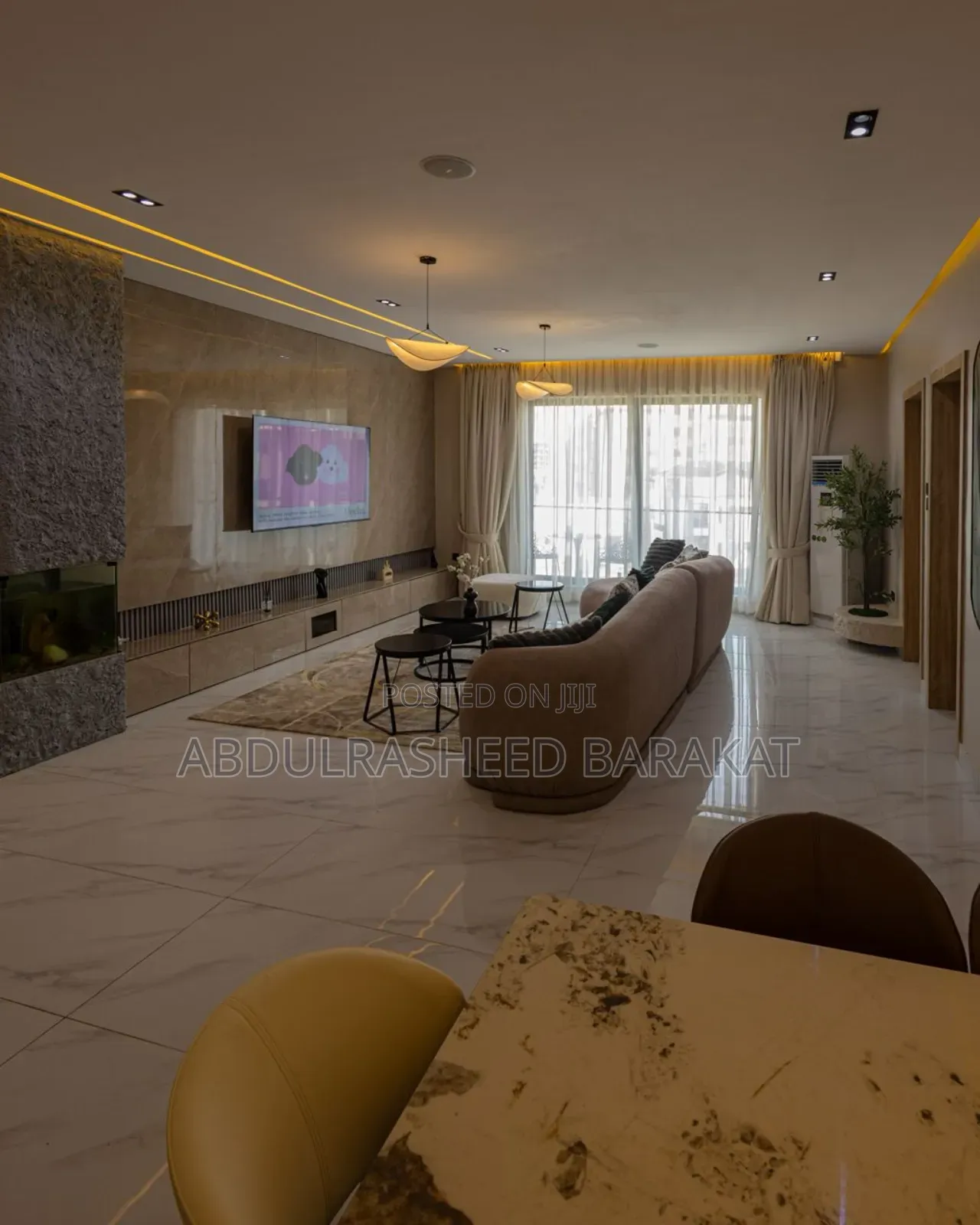 Luxury 2bedroom Apartment With Balcony/Pool/Gym in Lekki Phase 1