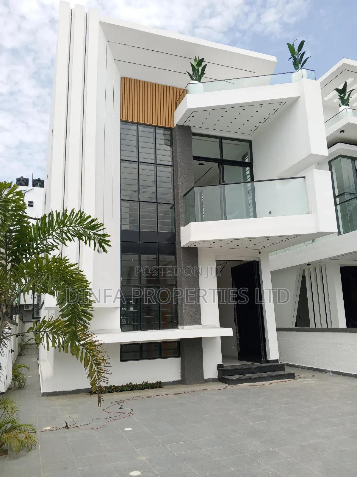 5bdrm Duplex in Oral Estate, Ikota for sale in Ikota