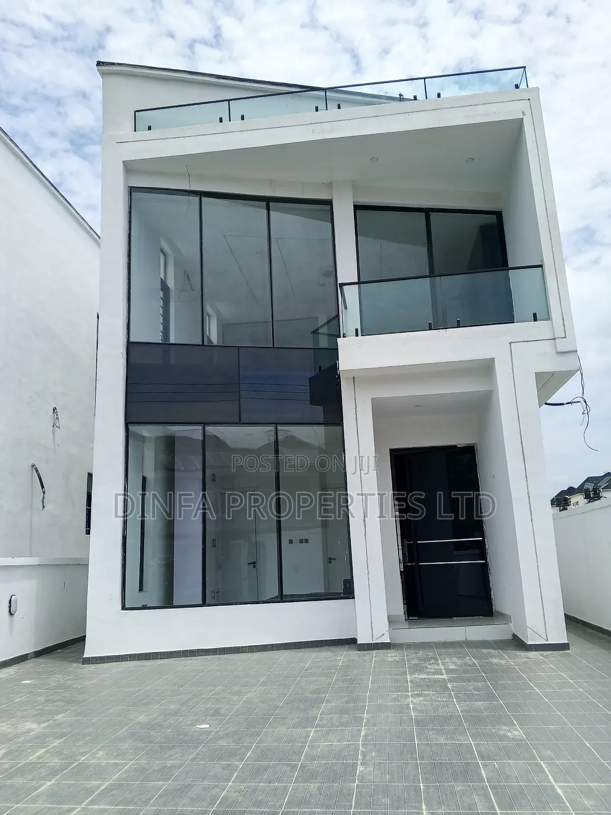 5bdrm Duplex in Oral Estate, Ikota for sale in Ikota