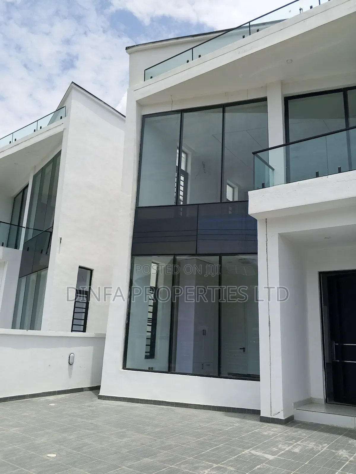 5bdrm Duplex in Oral Estate, Ikota for sale in Ikota