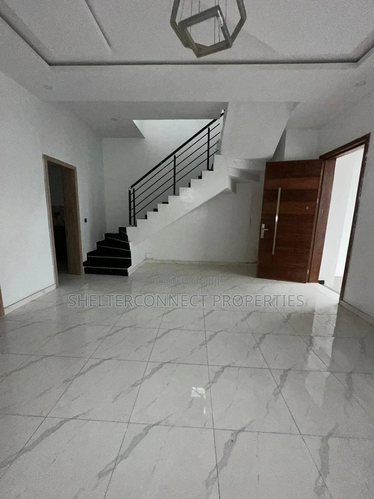 4bdrm Duplex in Ikota for sale in Ikota