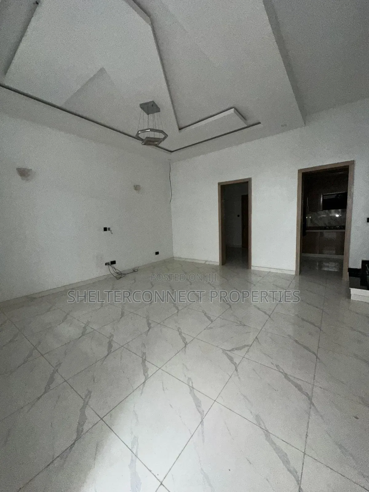 4bdrm Duplex in Ikota for sale in Ikota