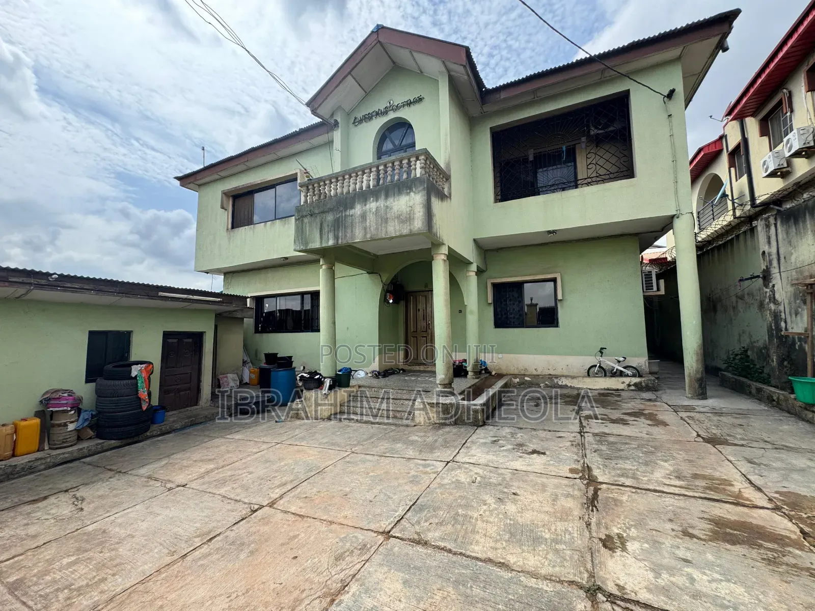 3bdrm Block of Flats in Ojodu Berger for sale in Berger