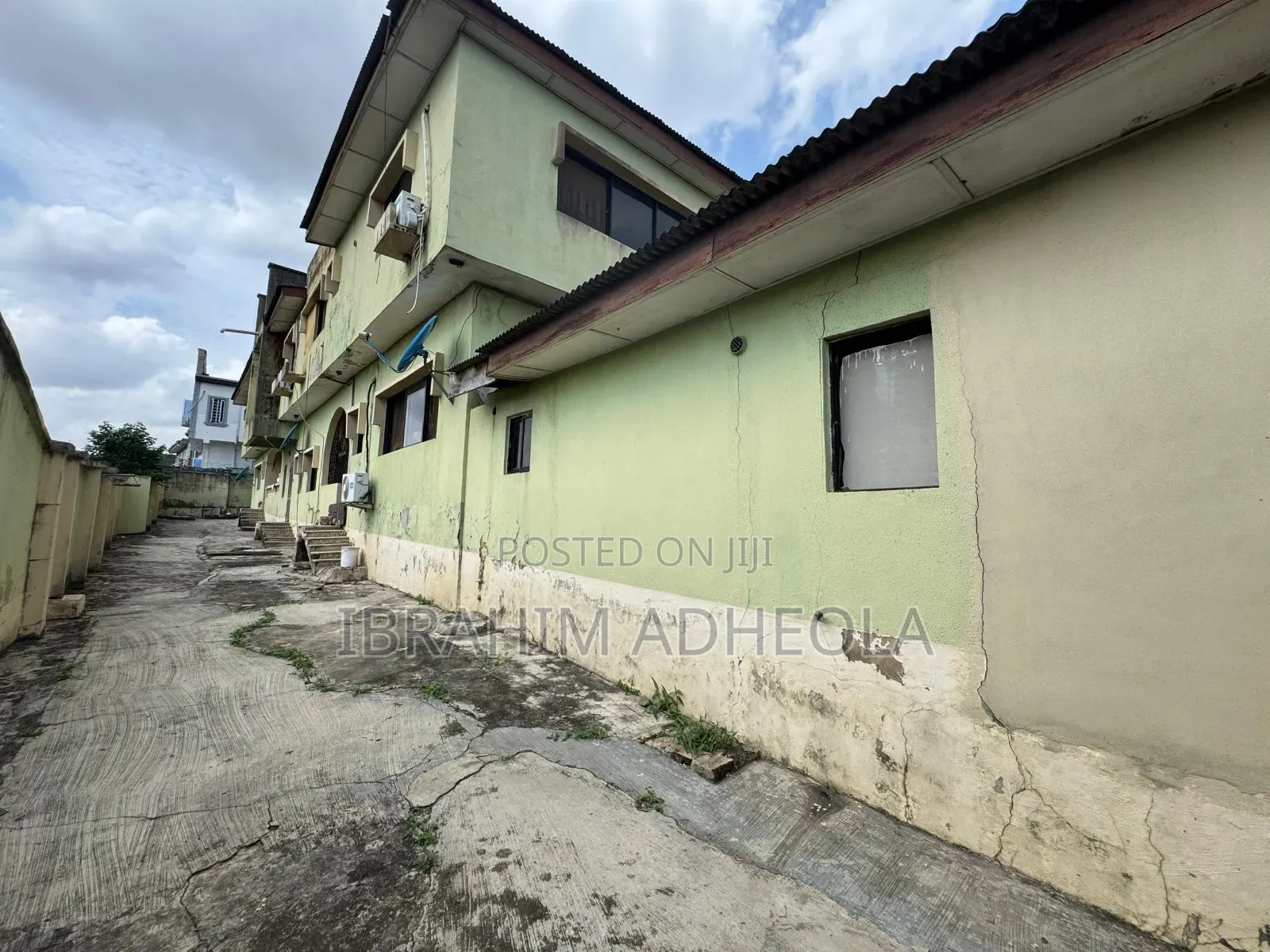 3bdrm Block of Flats in Ojodu Berger for sale in Berger