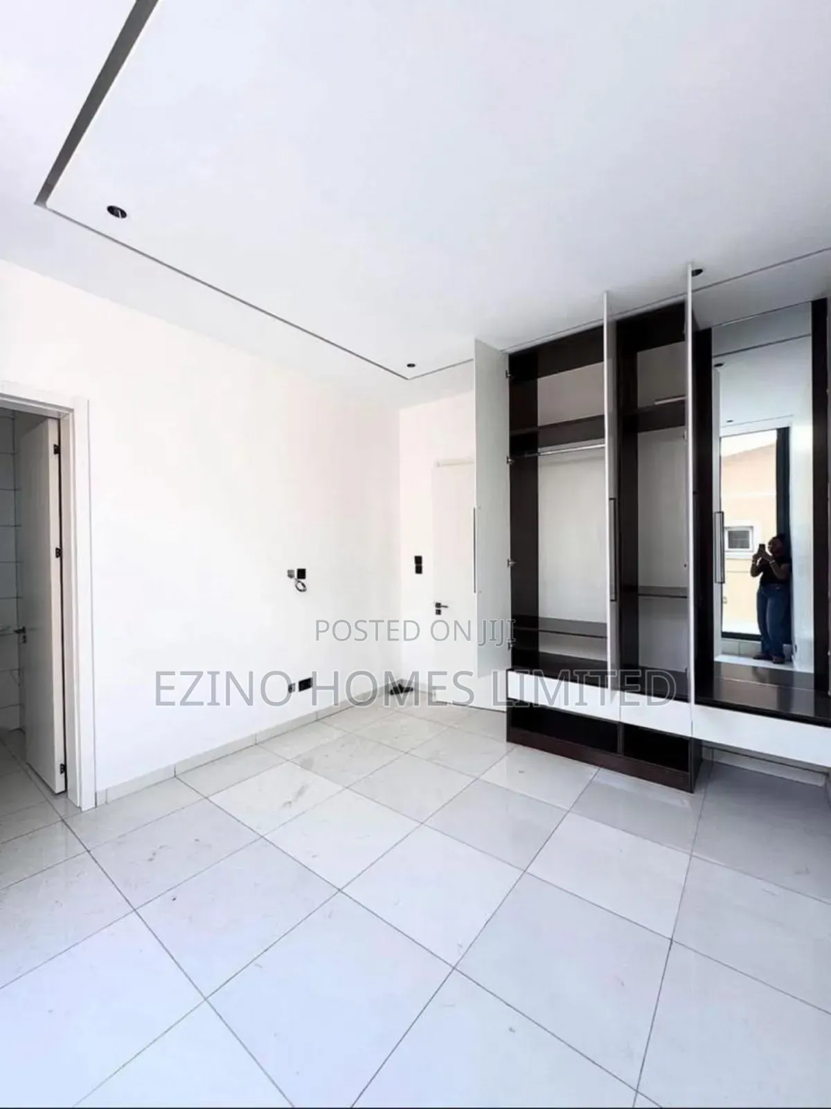 For Sale – Fully Serviced 2-Bedroom Apartment in Lagos Island (Eko)
