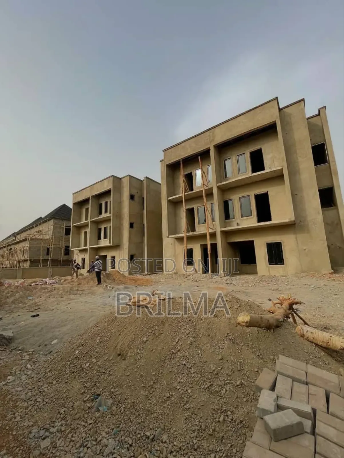 4bedrooms Semi Detached With Bq In Wuye For Sale in Wuye