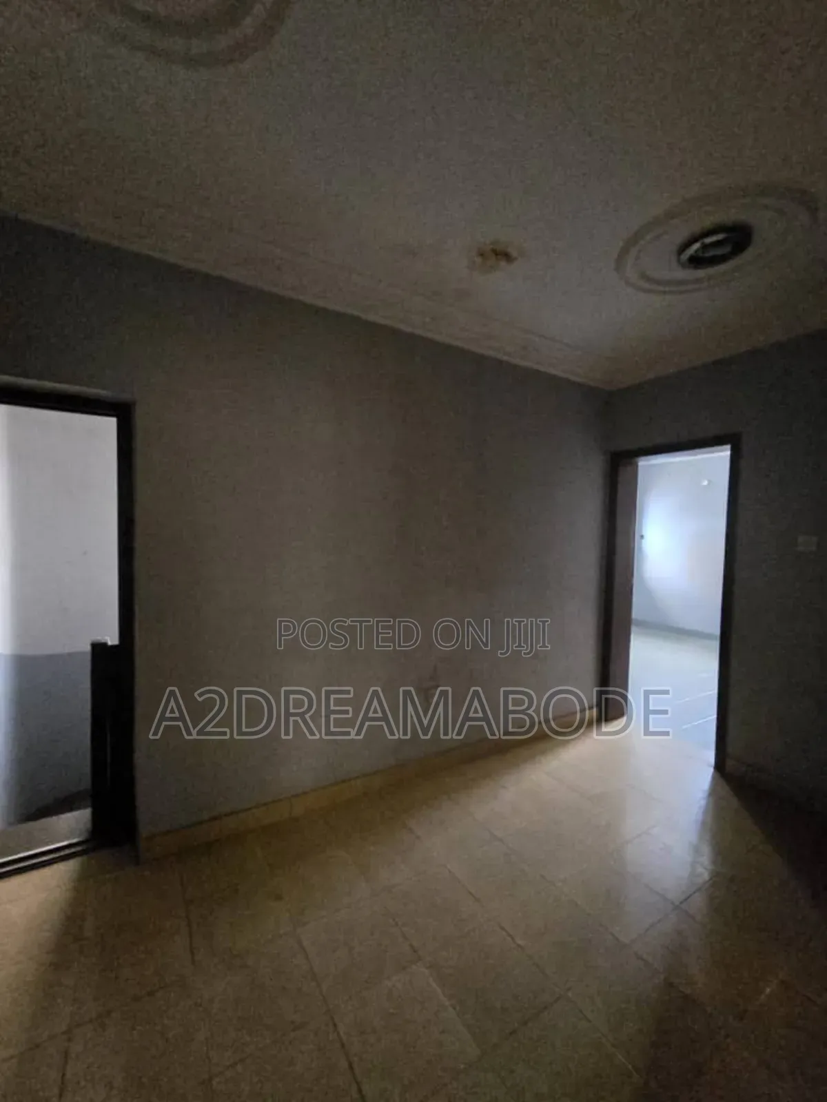 5bdrm Duplex in Omole Phase 2 for rent in Omole Phase 2