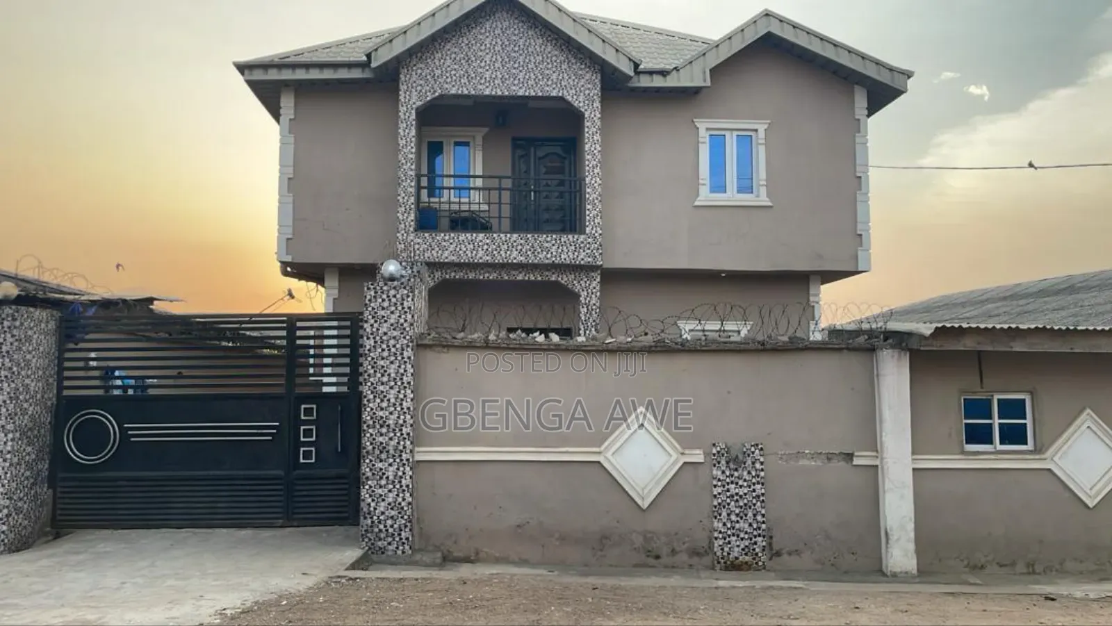 2bdrm Block of Flats in Awesome Auto, Obafemi-Owode for sale in Obafemi-Owode