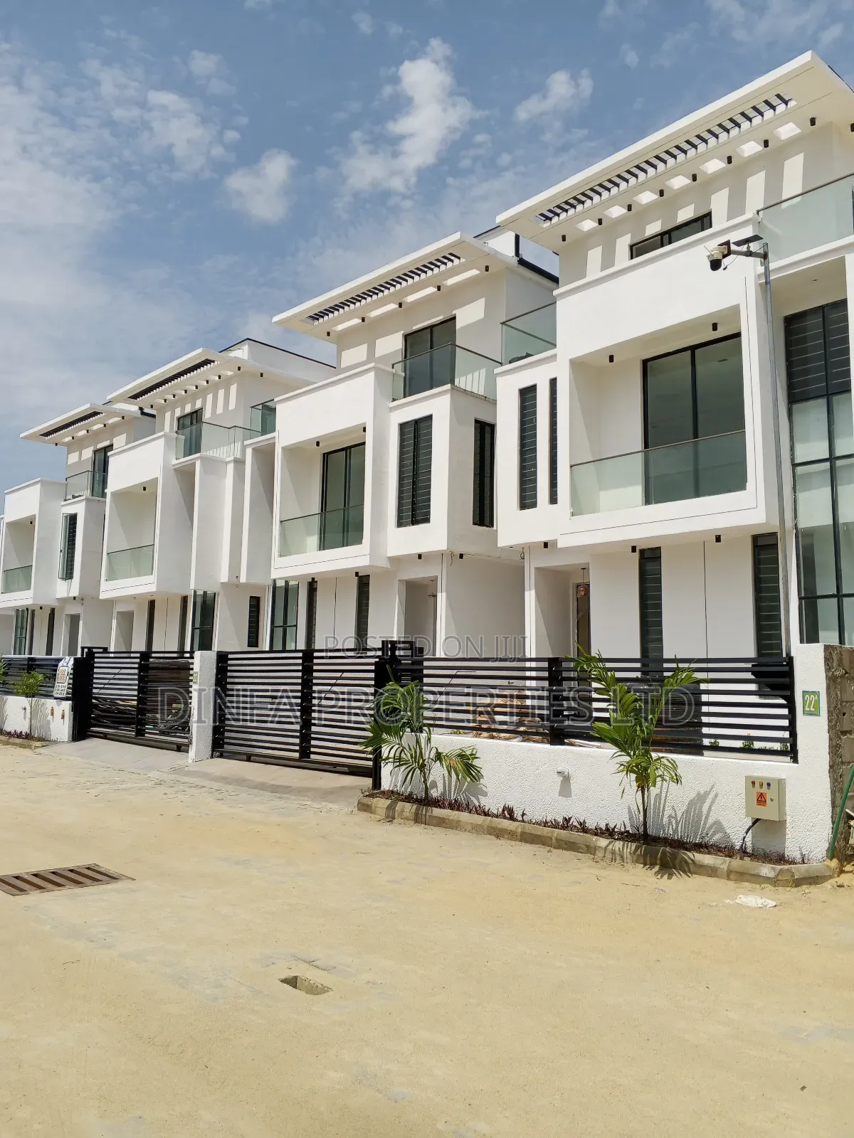 5bdrm Duplex in Lekki Toll Gate, Chevron for sale in Chevron