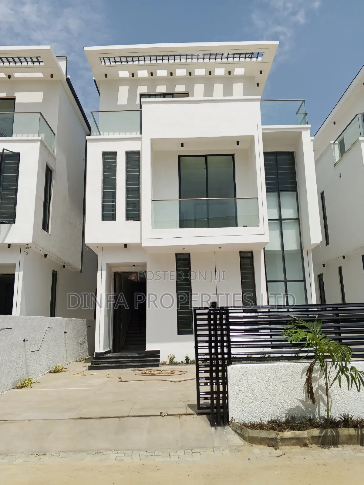 5bdrm Duplex in Lekki Toll Gate, Chevron for sale in Chevron