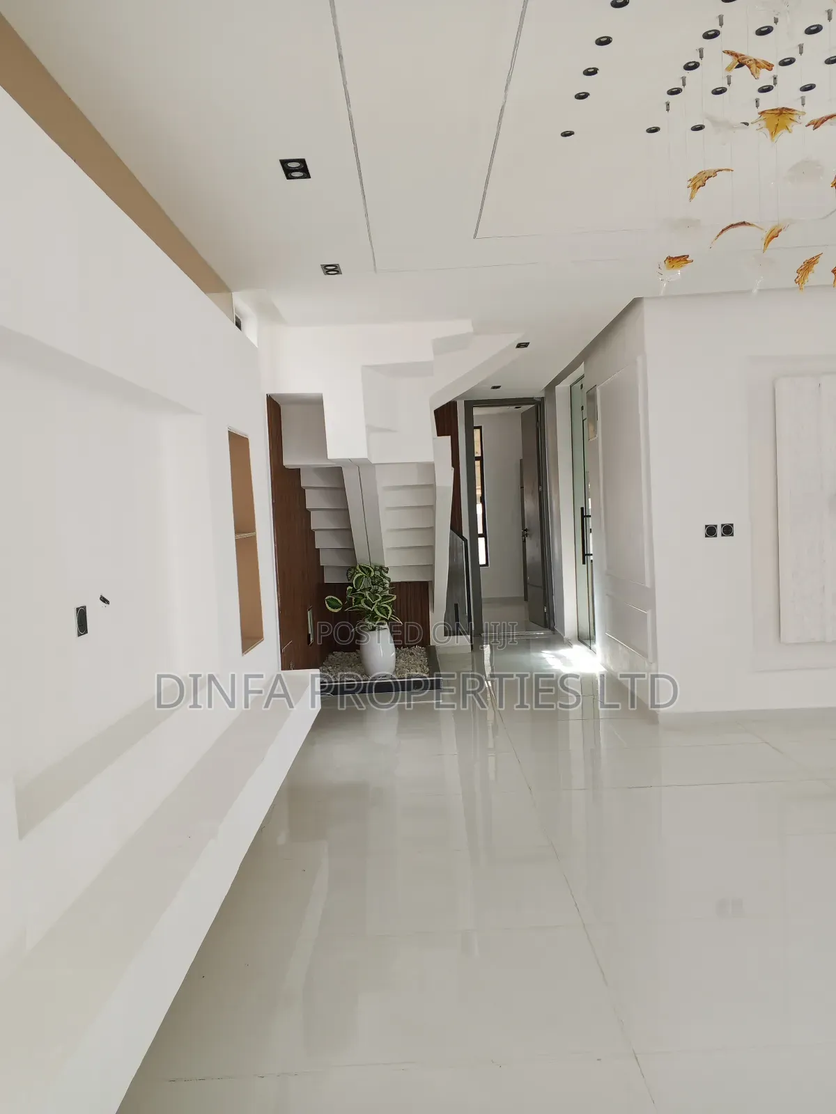 5bdrm Duplex in Lekki Toll Gate, Chevron for sale in Chevron