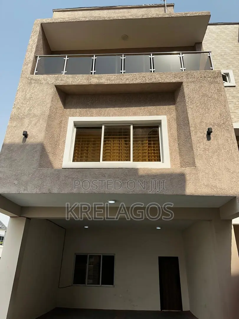 Furnished 4bdrm Duplex in Oral Estate, Chevron for sale in Chevron
