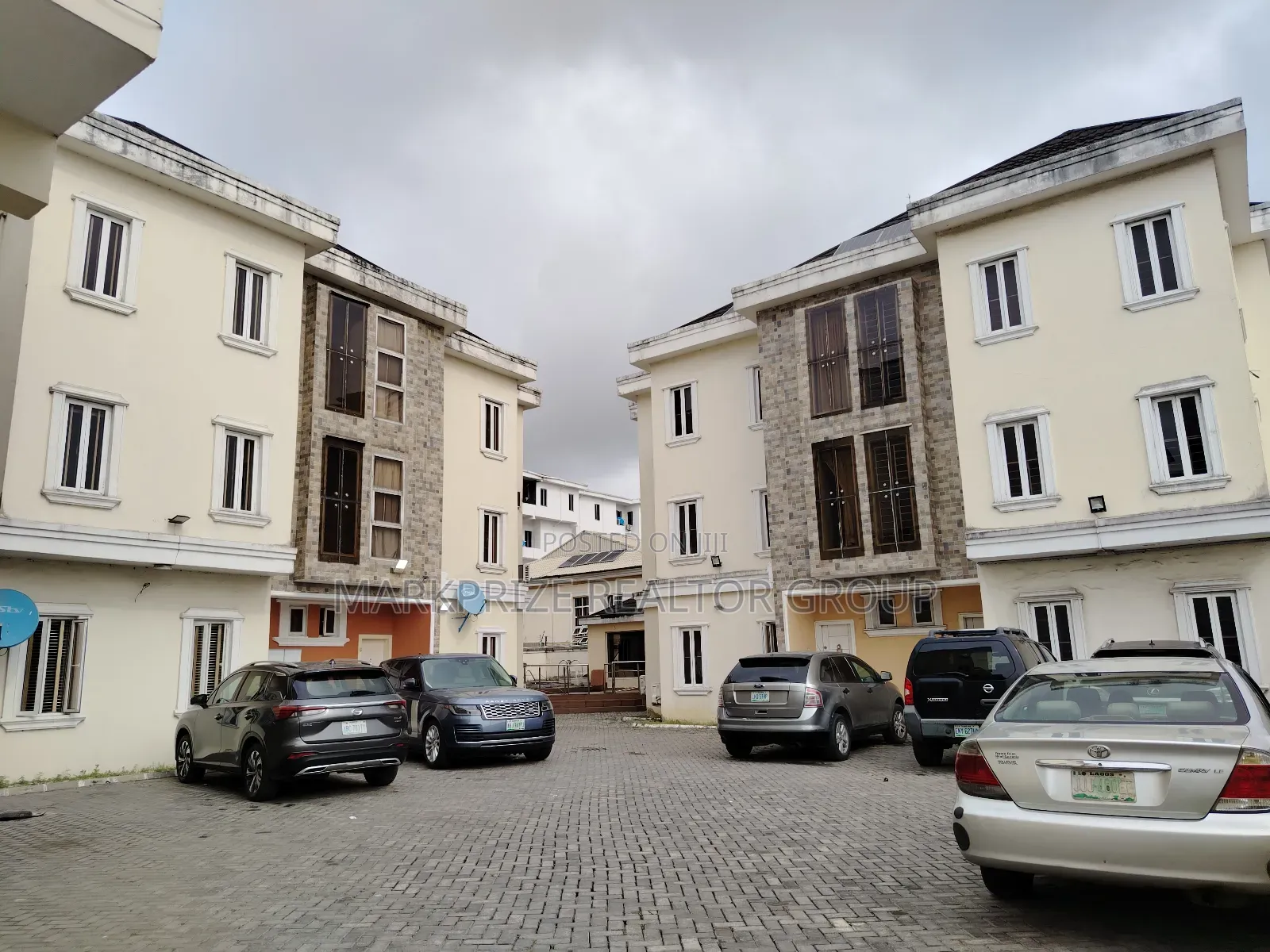4bdrm Duplex in Ikate Lekki Lagos for sale in Ikate