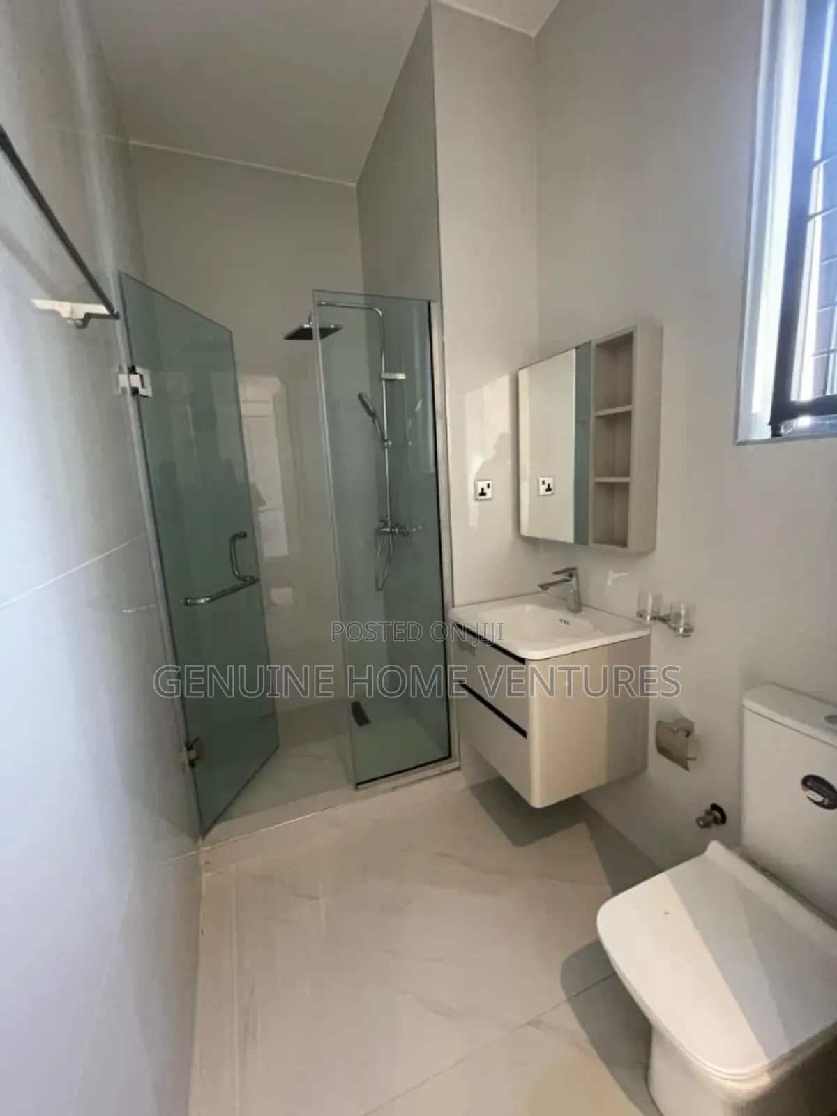 5bdrm Duplex in Lekki Phase One for sale in Lekki Phase 1