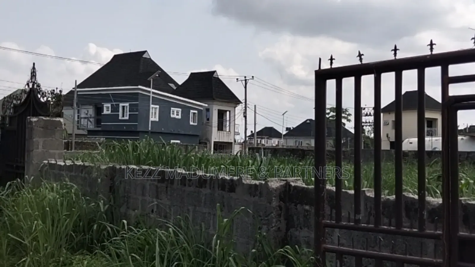 For Sale :Bfenced 2 Plots , 2 Poles Off Sars Road, Ph in Rukpokwu